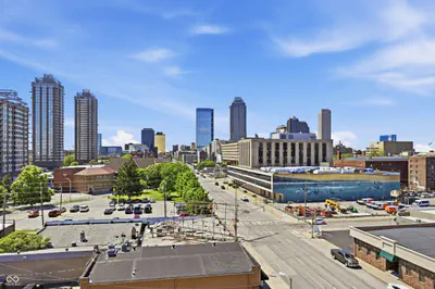 825 Delaware Street, Indianapolis - 35