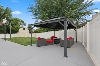435 Lake Shore Court, Franklin - 37
