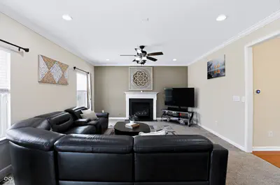 11947 Mannings Pass, Zionsville - 29