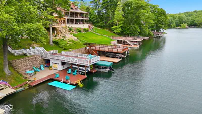 7433 Hummingbird Drive, Nineveh - 32