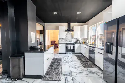 2207 Lexington Avenue, Indianapolis - 9