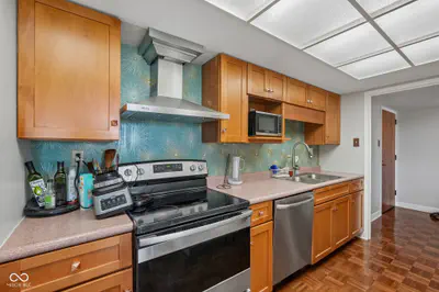 4000 Meridian Street, Indianapolis - 9