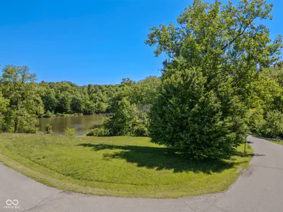 3831 Country Manor E, North Vernon - 7