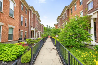 9448 Oakley Drive, Indianapolis - 37