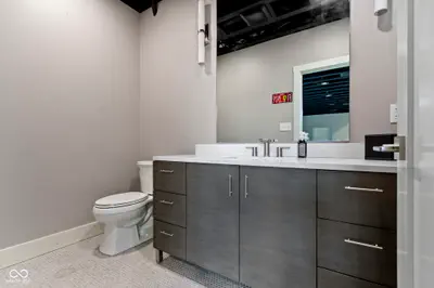17745 Motor District Circle, Westfield - 27