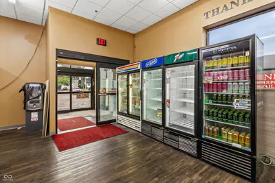 201 Main Street, Fairmount - 2