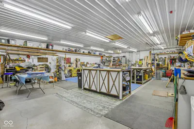 6070 County Road 200, Avon - 40