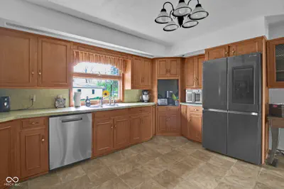 5704 Princeton Court, Kokomo - 10