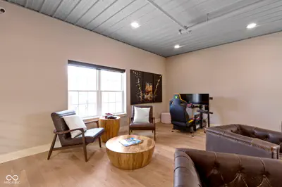 17745 Motor District Circle, Westfield - 12