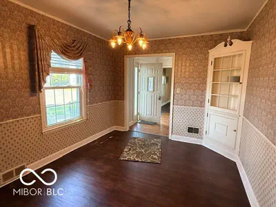 824 5th Street, Seymour - 21