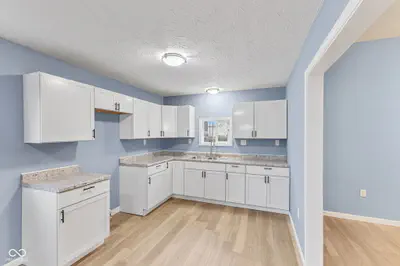 313 10th Street, Muncie - 11