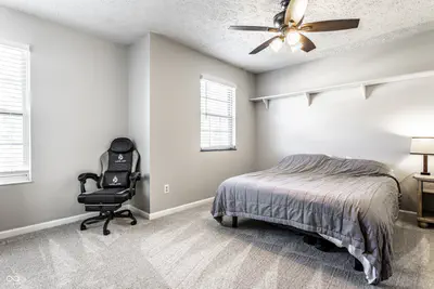 8688 Buffett Parkway, Fishers - 33