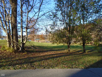 3831 Country Manor E, North Vernon - 5