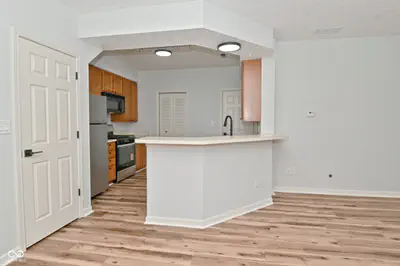 11437 Enclave Boulevard, Fishers - 10