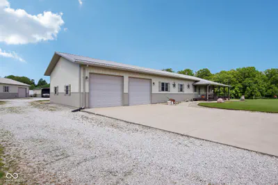 6070 County Road 200, Avon - 2