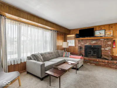 8691 Slevins Drive, Nineveh - 16