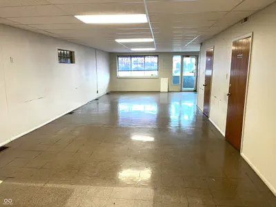 7017 Pendleton Pike, Indianapolis - 5