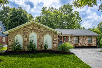 140 Appletree Row, Greenwood - 2