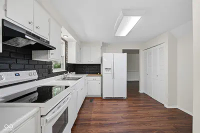 9222 Allisonwood Drive, Indianapolis - 10