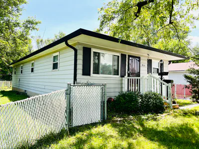 9715 42nd Street, Indianapolis