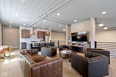 17745 Motor District Circle, Westfield - 11