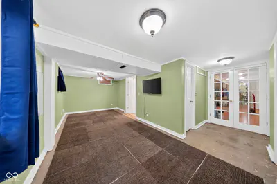 403 Lafayette Street, Cloverdale - 36