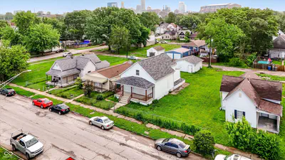 817 Division Street, Indianapolis - 43