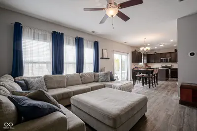 7148 Chelmsford Drive, McCordsville - 4