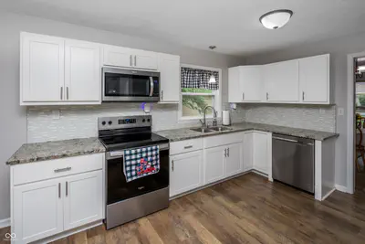 140 Appletree Row, Greenwood - 11