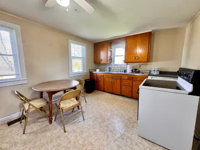 9136 500 South, Jamestown - 39