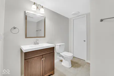 1420 Kessler Boulevard East Drive, Indianapolis - 19