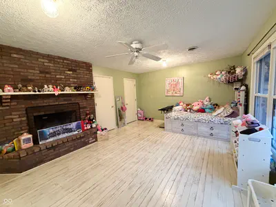 825 Krislynn Woods Avenue, West Terre Haute - 56