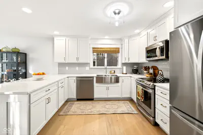 9428 Harbour Pointe Drive, Bloomington - 24