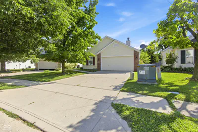 226 Gazebo Drive, Indianapolis - 27