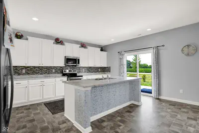 180 Blue Lace Drive, Whiteland - 9