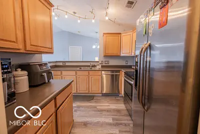 6239 Amber Creek Lane, Indianapolis - 5