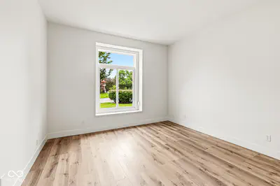 7833 Clearwater Cove Drive, Indianapolis - 24