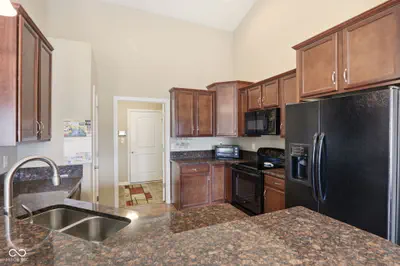 5911 Edelle Drive, Indianapolis - 6