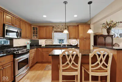 1029 Sterling Court, Crown Point - 8