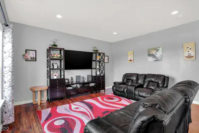 180 Blue Lace Drive, Whiteland - 18