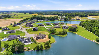 4025 Lochview Court, Bargersville - 124