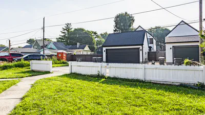 1629/1631 Carrollton Avenue, Indianapolis - 33