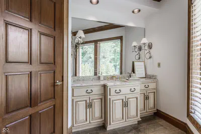 5101 Green Braes E Drive, Indianapolis - 53