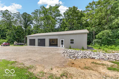 6888 State Road 44, Martinsville - 33