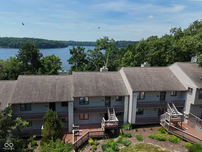 2048 Waters Edge Drive, Bloomington - 29