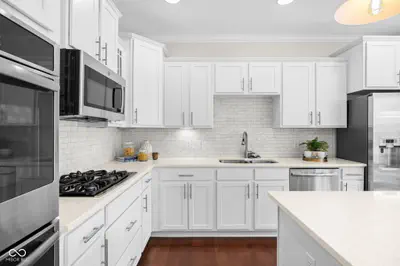 9448 Oakley Drive, Indianapolis - 6