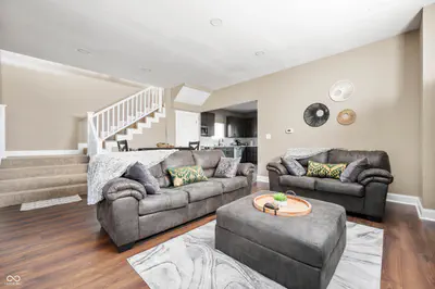 1041 East Street, Indianapolis - 6