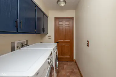 8649 Bay Colony Drive, Indianapolis - 43