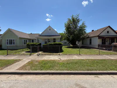 2423 3rd Avenue, Terre Haute - 2