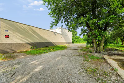 2121 Madison Avenue, Indianapolis - 68